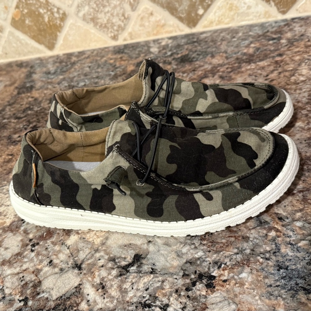 Camo Hey Dude